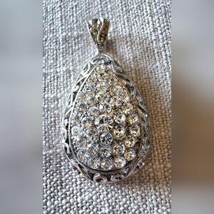 VINTAGE NECKLACE ORIENTAL PENDANT WITH WHITE CRYSTALS